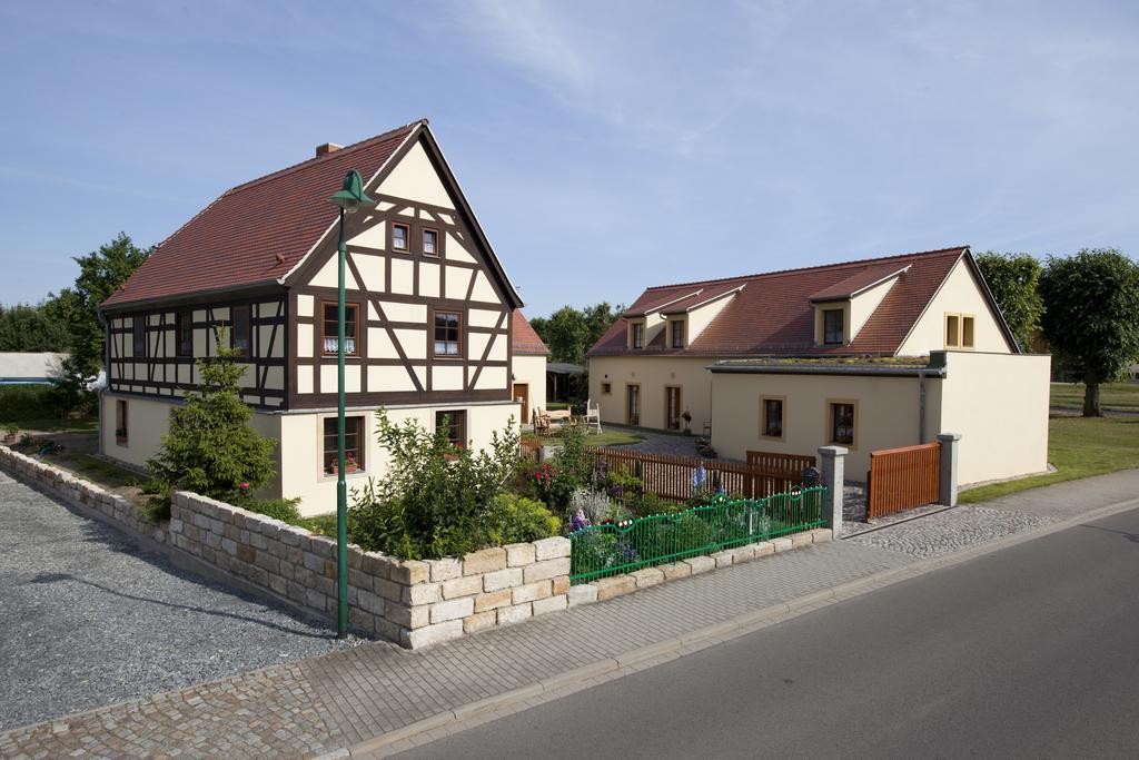Pension Alte Schmiede Zabeltitz Exterior foto